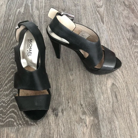 Michael Kor platform leather sandals - Picture 1 of 8